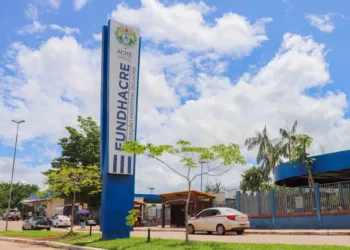 Terceirizados da Fundhacre denunciam empresa por atraso no pagamento de salários