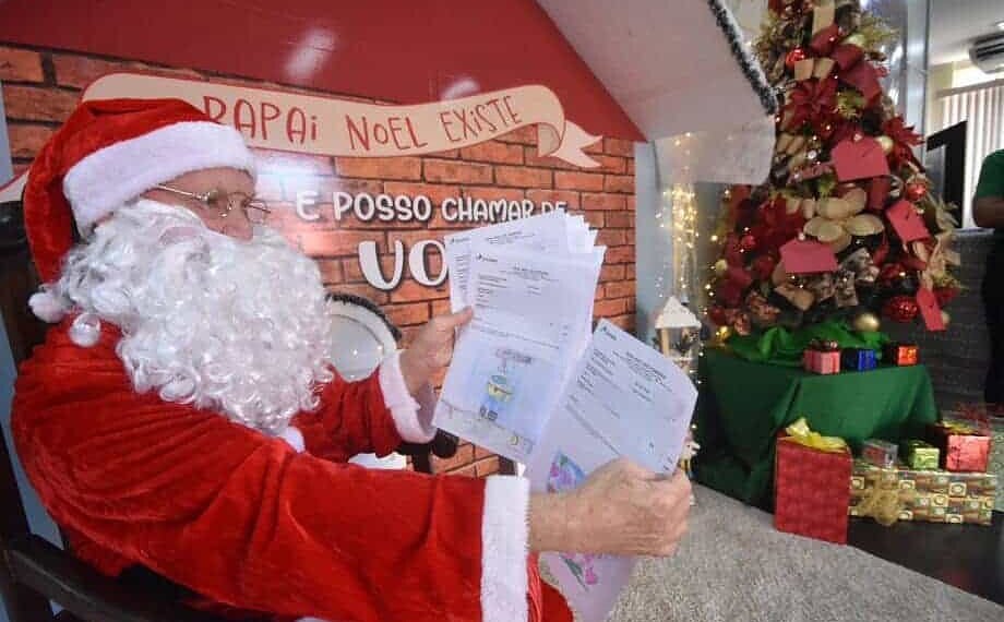Papai Noel dos Correios amplia prazo para adoção de cartinhas de Natal