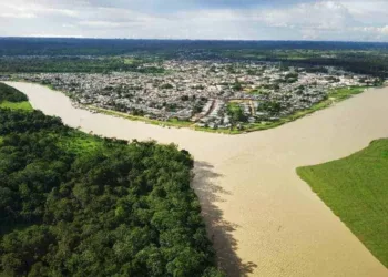 Rio Tarauacá apresenta sinais de vazante e fica abaixo da cota de alerta