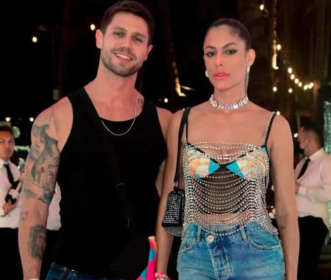 O suposto ex casal passou o Réveillon na mesma festa
© Da Redação Estrelando