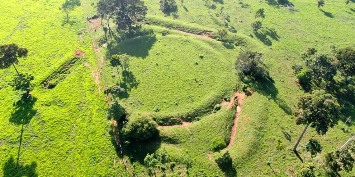 Geoglifos do Acre são destaque em simpósio internacional de arqueologia