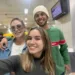 Acadêmica do curso de Medicina, Melissa Dene em momento tietagem com o casal Zé Felipe e Virginia