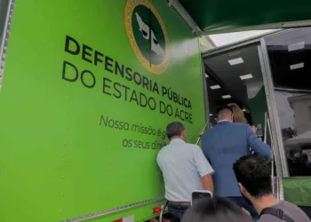 Com a unidade móvel, a expectativa é ampliar os serviços da DPE. Foto: Neto Lucena/Secom