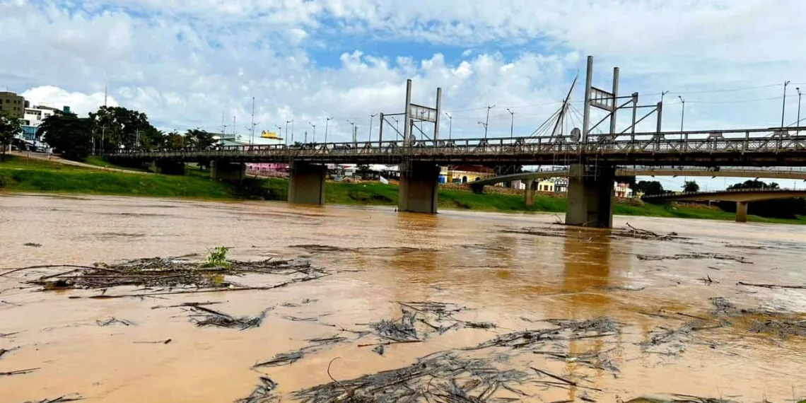 Nível do Rio Acre ultrapassa 10 metros na Capital; previsão é de mais chuvas