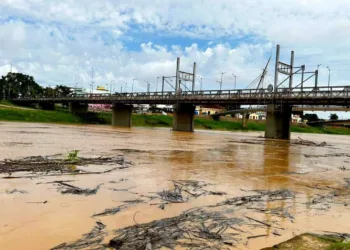 Nível do Rio Acre ultrapassa 10 metros na Capital; previsão é de mais chuvas