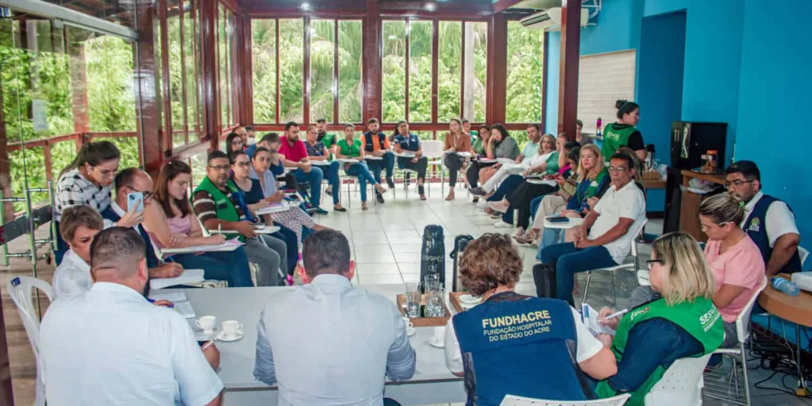 Instituições de saúde se reúnem para alinhamento sobre o aumento do número de leitos de UTI. Foto: Gleison Luz/Fundhacre