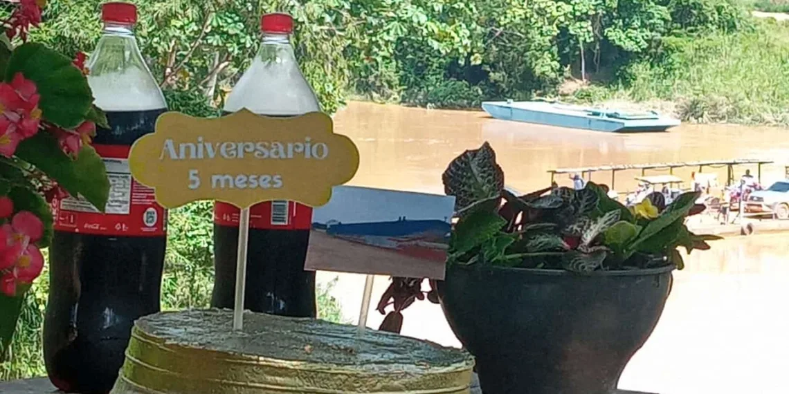 Moradores do bairro Sibéria em Xapuri ‘celebram’ cinco meses de balsa que continua sem uso; Deracre emite nota