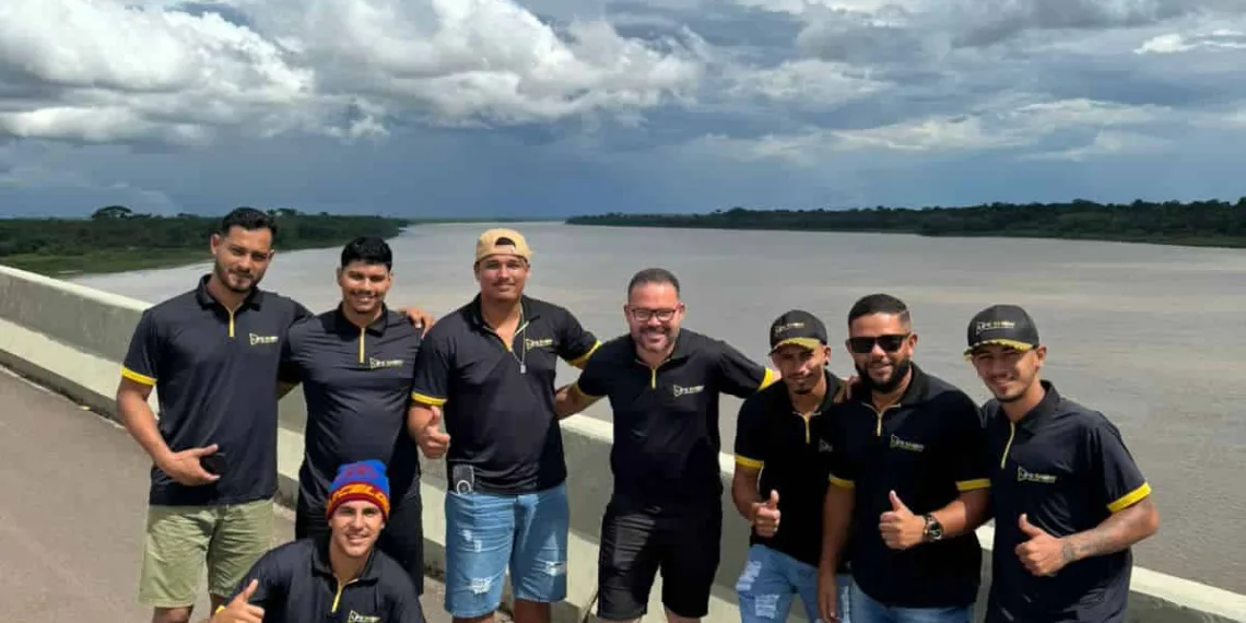 Com viagem paga a funcionários e férias coletivas de 15 dias, empresa comemora conquistas