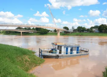 Nível do Rio Acre continua subindo, mas Defesa Civil descarta alagamento