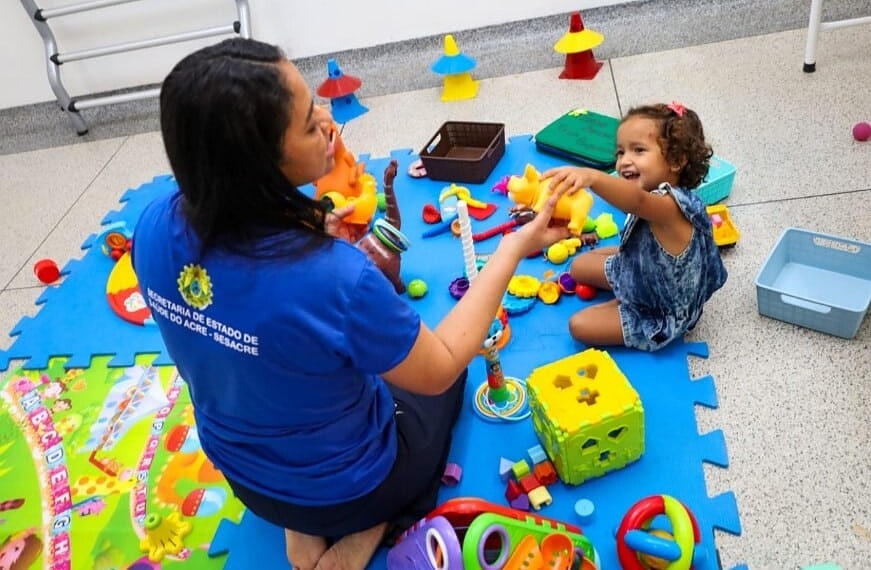 Estado sanciona lei que implementa questionário para rastreamento precoce de autismo no Acre
