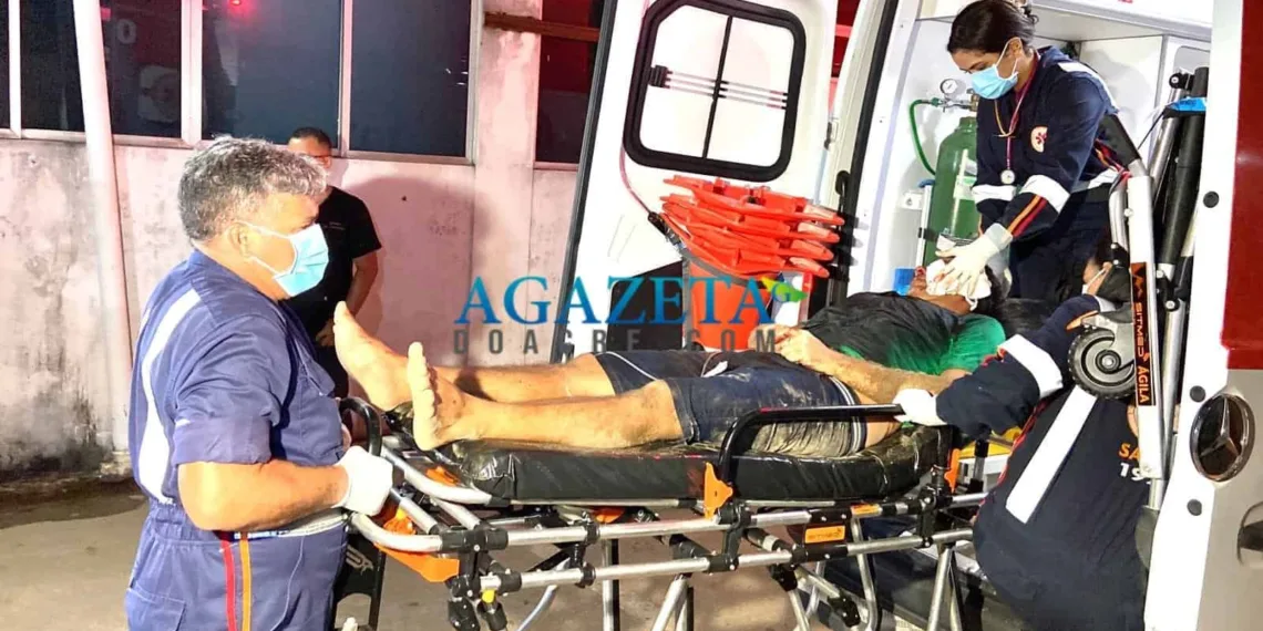 Homem escapa da morte após levar tiro no rosto e sair correndo