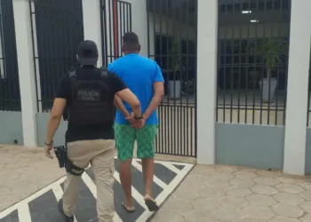 Homem acusado de tentativa de estupro contra enteada de 14 anos é preso