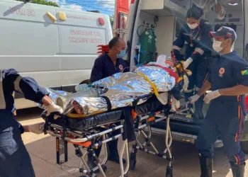 Motorista do carro no qual estava bebê que foi arremessado em acidente era estudante de Medicina