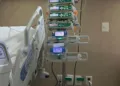 Filha do deputado Eduardo Velloso segue internada em hospital do DF; família pede orações