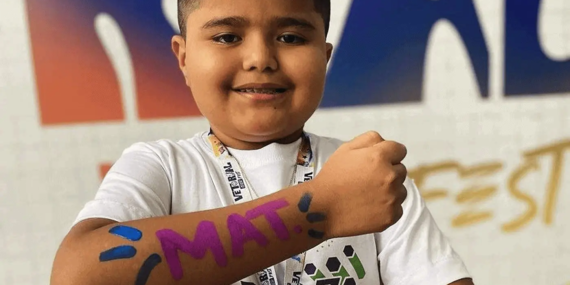 Menino de 11 anos é aprovado em Universidade e Justiça assegura sua vaga