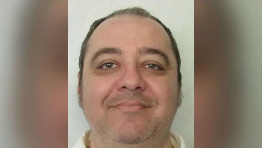 Kenneth Smith, condenado por assassinato, pode ser executado por hipóxia de nitrogênio na quinta-feira (25)
Alabama Department of Corrections