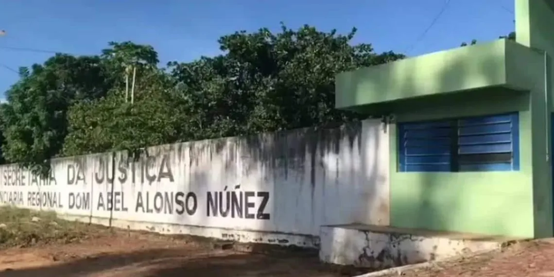 Dezessete detentos fogem de penitenciária no Piauí
