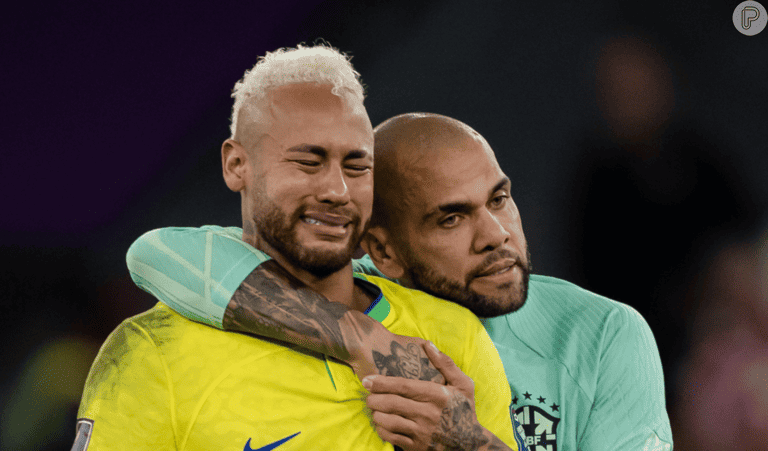 Caso Daniel Alves: como Neymar ajudou a reduzir a pena do jogador em condenação por estupro?
© Getty Images