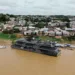 Navio está atracado às margens do Rio Juruá, em Cruzeiro do Sul. Foto: Diego Silva/Secom