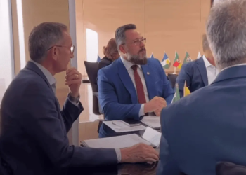 Bancada federal do Acre se reúne com ministro de Lula para obter apoio às cidades alagadas