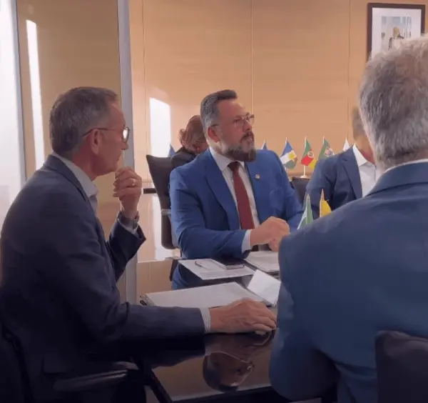 Bancada federal do Acre se reúne com ministro de Lula para obter apoio às cidades alagadas