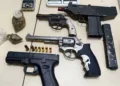 Polícia Militar desarticula boca de fumo e apreende armas e drogas em Rio Branco