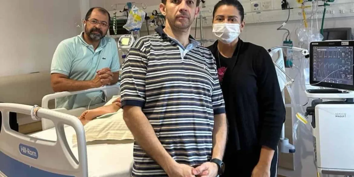 Após ser extubada, filha do deputado Eduardo Velloso volta a falar e chama pelos pais: ‘milagre’
