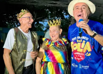 Bocalom faz avaliação da folia após 5 noites na Praça da Revolução: 'um verdadeiro Carnaval da família'