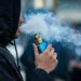 Adolescentes são hospitalizados após misturarem “droga zumbi” em vape