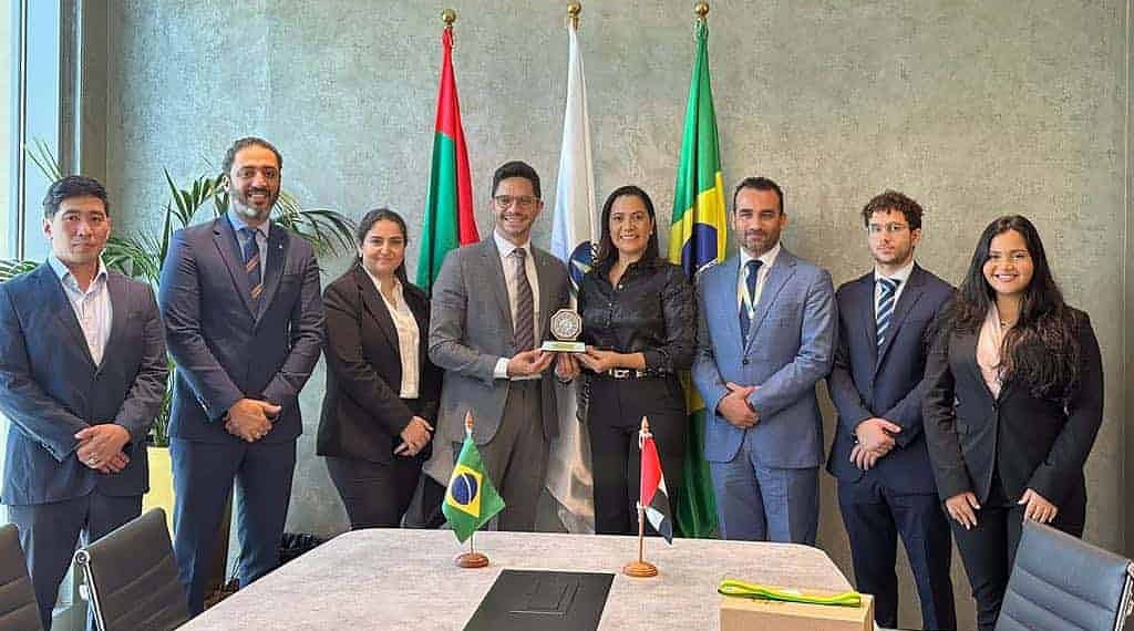 Nos Emirados Árabes, vice-governadora busca investidores para ativos ambientais do Acre