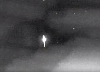 VÍDEO: Objeto luminoso é registrado no céu por observatório brasileiro