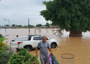 Rio Acre se aproxima dos 17m na capital e 61 mil pessoas já foram atingidas pela enchente