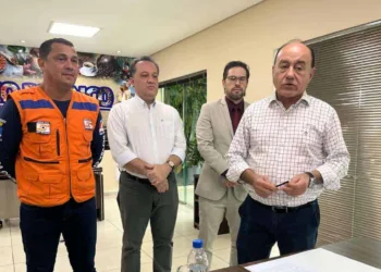 Bocalom libera R$ 2 milhões para atendimento a famílias atingidas pela enchente do Rio Acre