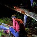 Colono morre ao ser atingido por árvore e polícia realiza operação de resgate em área remota