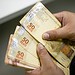 Aposentados e pensionistas do Estado recebem salários de junho com reajuste de 5,08%