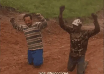 Após 18 anos, moradores da zona rural de Feijó ganham acesso à energia elétrica e pagam promessa: 'a luz chegou!'