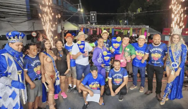 Com samba-enredo sobre a cachaça, bloco Unidos do Fuxico é tricampeão no Carnaval 2024 em Rio Branco