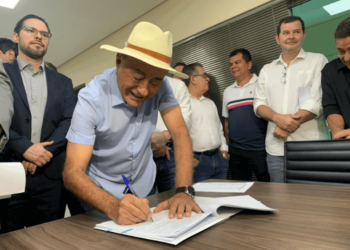Bocalom anuncia concurso público com quase 1.300 vagas para diversas áreas; confira a quantidade por cargos