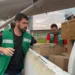 Insumos foram levados de avião em uma ação emergencial do governo do Estado que está acompanhando atentamente a situação das cheias em todos os municípios. Foto: Izabelle Farias/Sesacre
