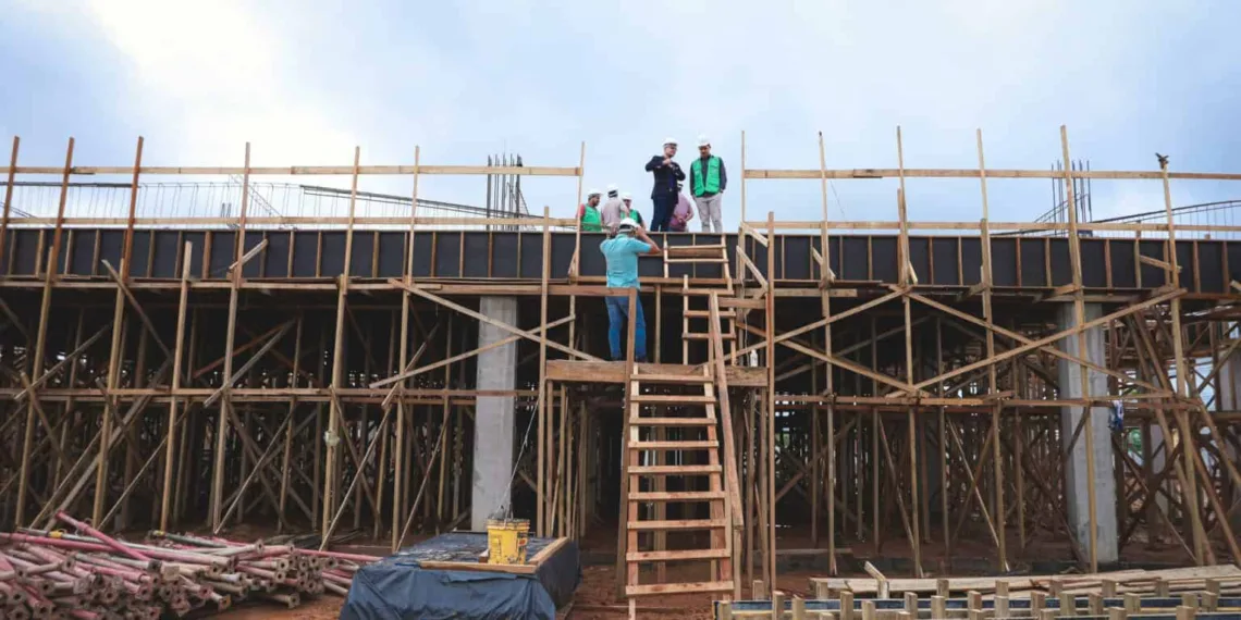 Com mais de 126 projetos entregues e 444 em execução, governo do Acre prioriza obras públicas