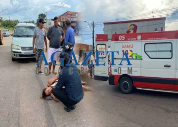 Idosa é arremessada sobre para-brisa de carro após acidente com moto, em Rio Branco