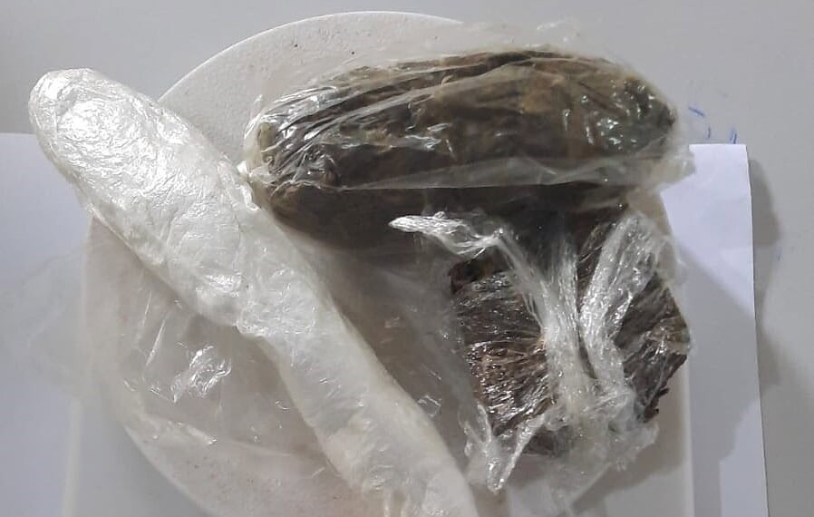 Três mulheres são presas ao tentar entrar com droga em presídio no Acre