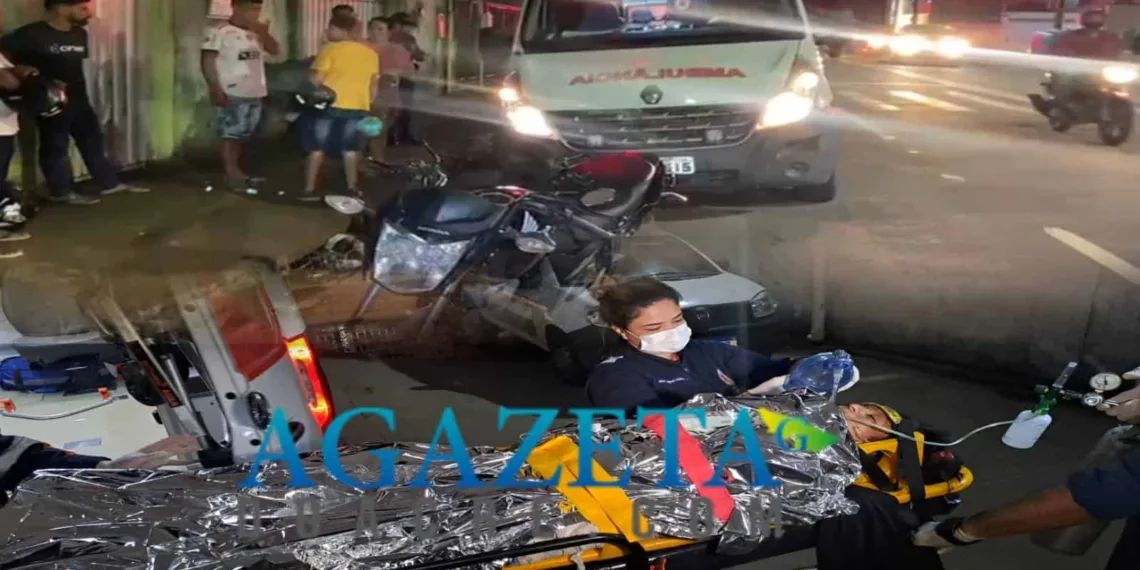 Mãe e filha são atropeladas por motociclista; mulher fica em estado grave