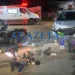 Motociclista invade a preferencial e colide contra carro; homem sofre fratura na perna