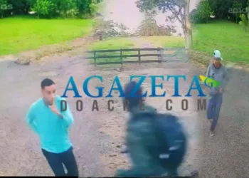 Criminosos atiram contra caseiro e fazem mulher de refém em fazenda no interior do Acre