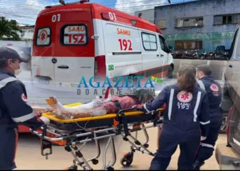 Trabalhador cai de escada de 3 metros e sofre fraturas no corpo
