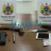 Terror: criminosos apontam arma para criança de colo durante assalto