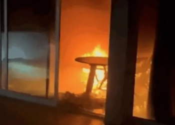 Casas de irmãos do deputado Fabio Rueda são incendiadas em PE; família diz que 'atentado' pode ter motivação política