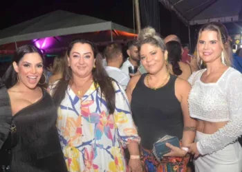 Confira na coluna No Circuito o grande show do cantor Belo na última sexta-feira, dia 5 de abril, no Parque de Exposição