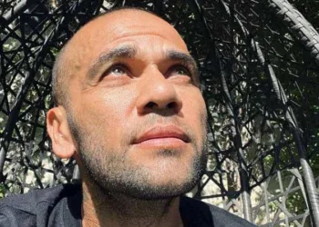 Fiança de Daniel Alves teria sido paga em troca de entrevista bombástica com participação de Joana Sanz
© Reprodução, Instagram